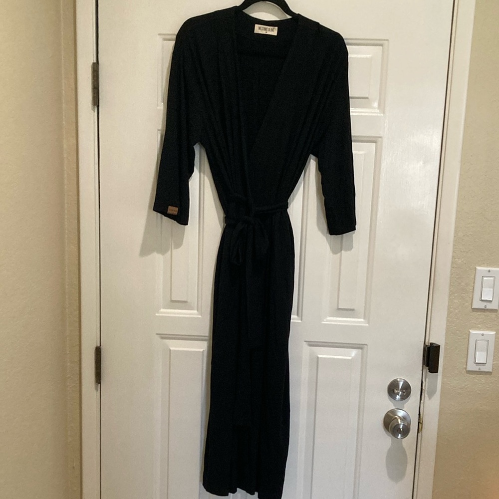 Nesting Olive nwot soft wrap dress Robe